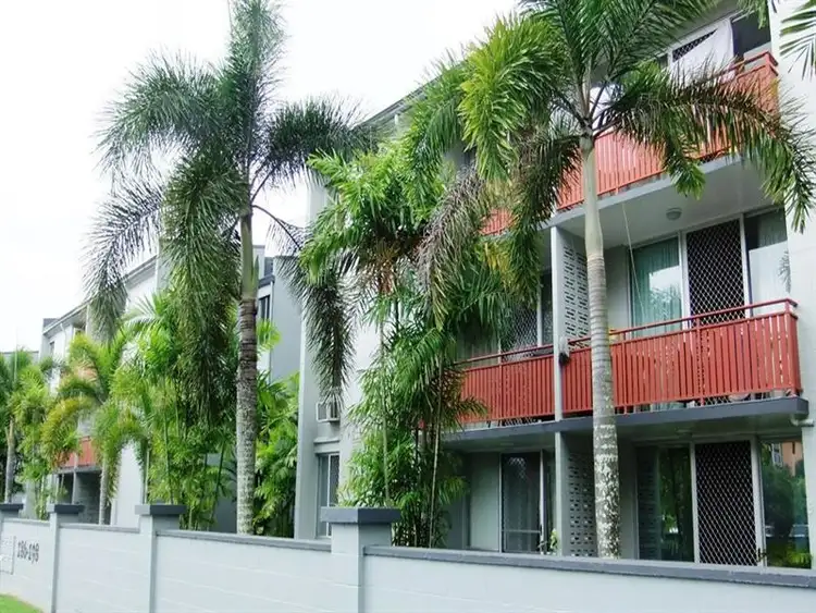 19/186 Lake Street, Cairns North QLD 4870