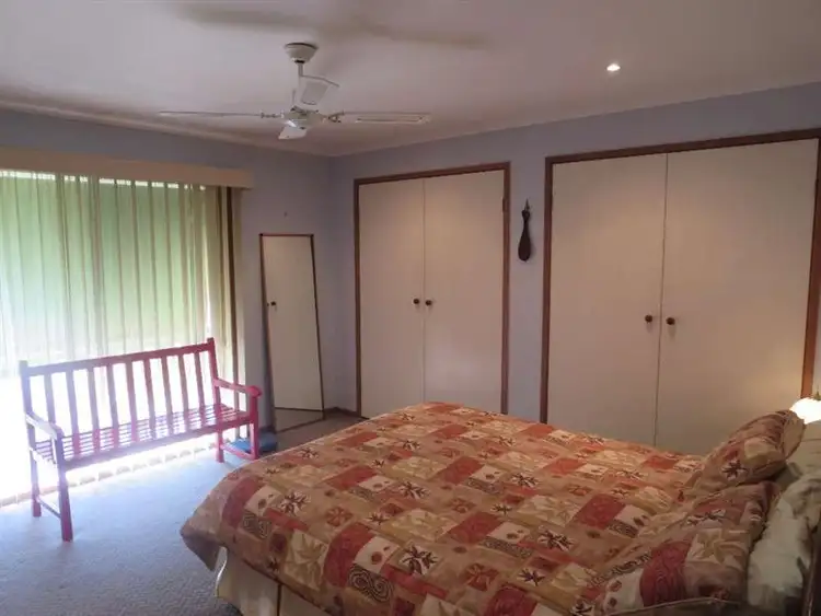 Fifth view of Homely house listing, 3 Doongan Place, West Albury NSW 2640