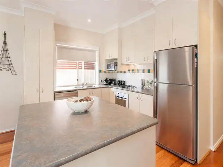 Second view of Homely house listing, 5 Parkstone View, Craigieburn VIC 3064