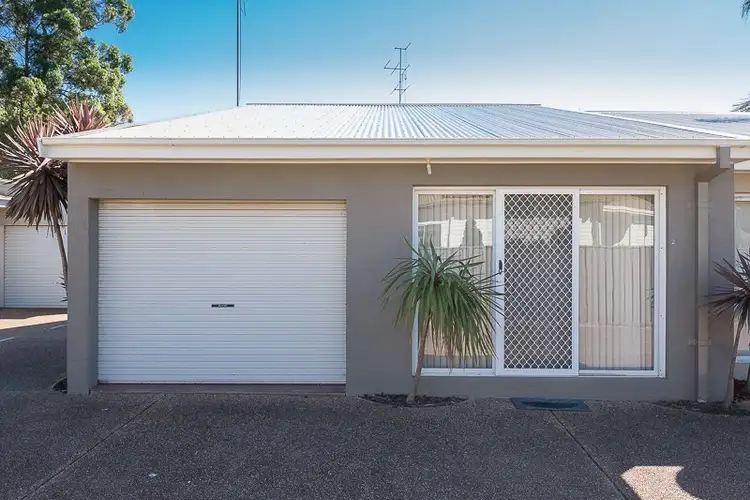 2/6a Koona Street, Albion Park Rail NSW 2527