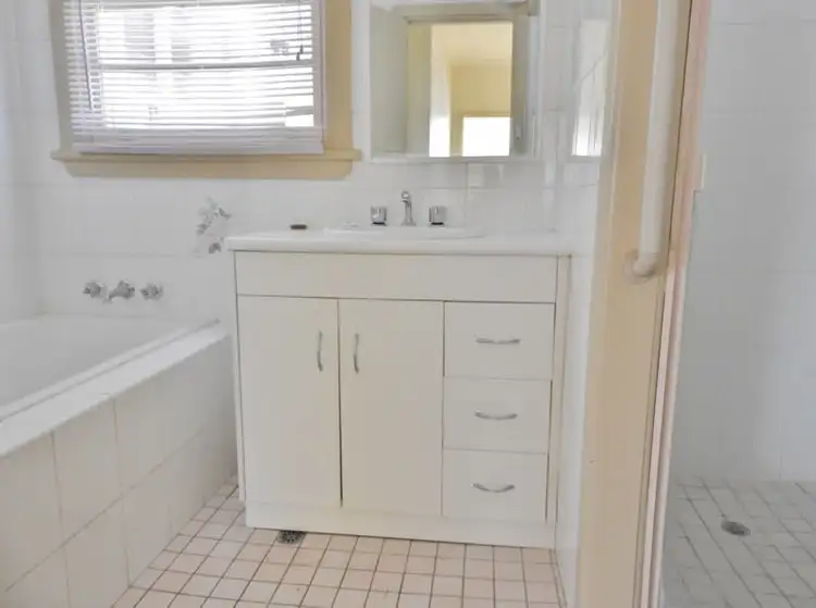 Sixth view of Homely house listing, 54 Currawong Street, Young NSW 2594