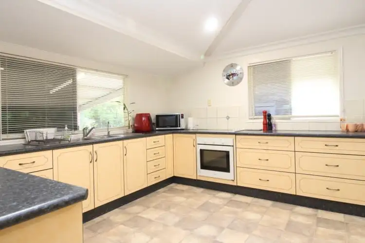 Sixth view of Homely house listing, 18 Rodeo Court, Emerald QLD 4720