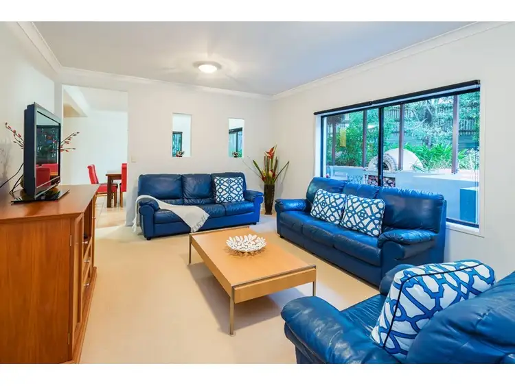Seventh view of Homely house listing, 8 CONEYHURST Crescent, Carindale QLD 4152