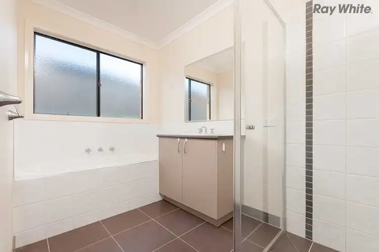 Seventh view of Homely house listing, 4 Saltash Court, Sunbury VIC 3429