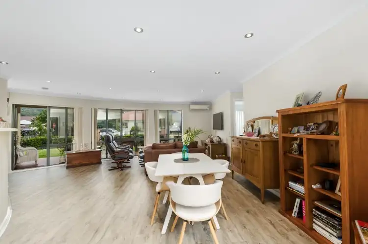 Fifth view of Homely apartment listing, 23/2 Forestview Way, Woonona NSW 2517