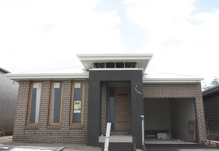 317 Romney Street, Elderslie NSW 2570