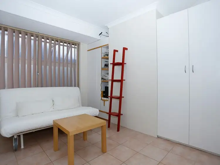 Fifth view of Homely house listing, 5 Calway Rise, Kiara WA 6054