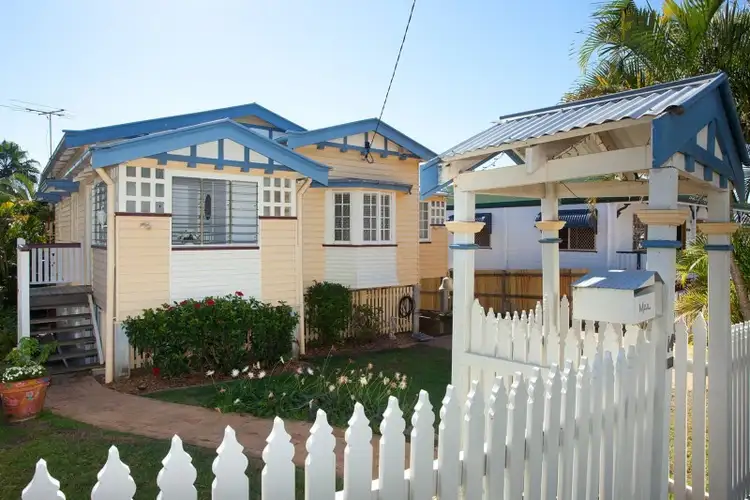 14 Burlington Street, Holland Park QLD 4121