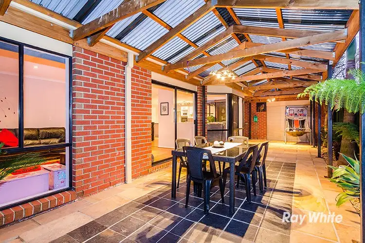 11 Feehan Crescent, Narre Warren South VIC 3805