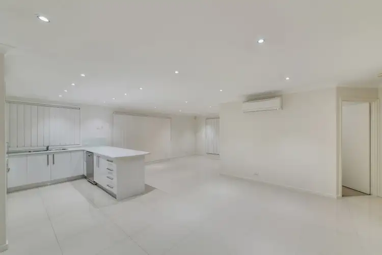 Fourth view of Homely house listing, 7 Freeman Circuit, Ingleburn NSW 2565