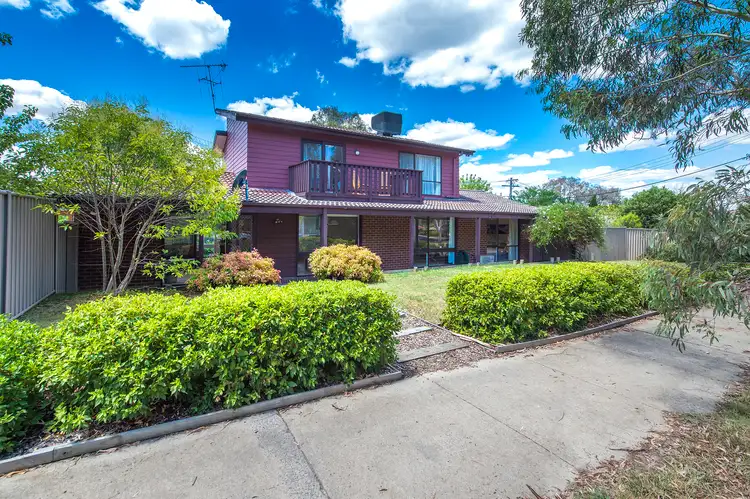 60 Bacchus Circuit, Kambah ACT 2902