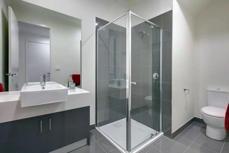 Seventh view of Homely townhouse listing, 2/96 Darebin Boulevard, Reservoir VIC 3073