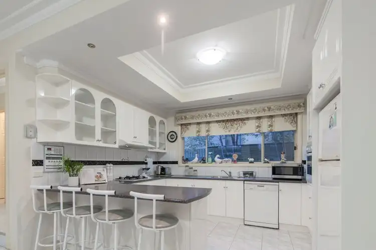 Second view of Homely house listing, 6 Hillrise Court, Mill Park VIC 3082