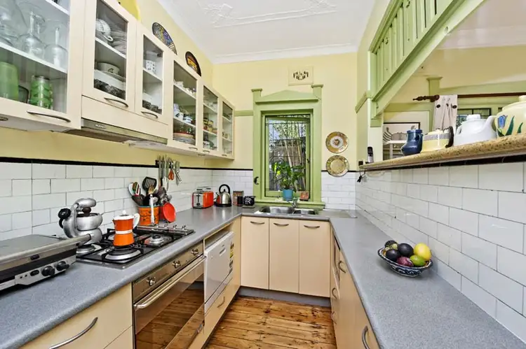 Sixth view of Homely apartment listing, 2/86 Beach Road, Bondi Beach NSW 2026