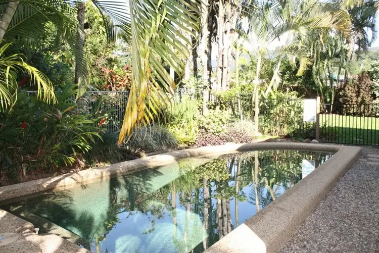 17 Kangaroo Street, Bentley Park QLD 4869