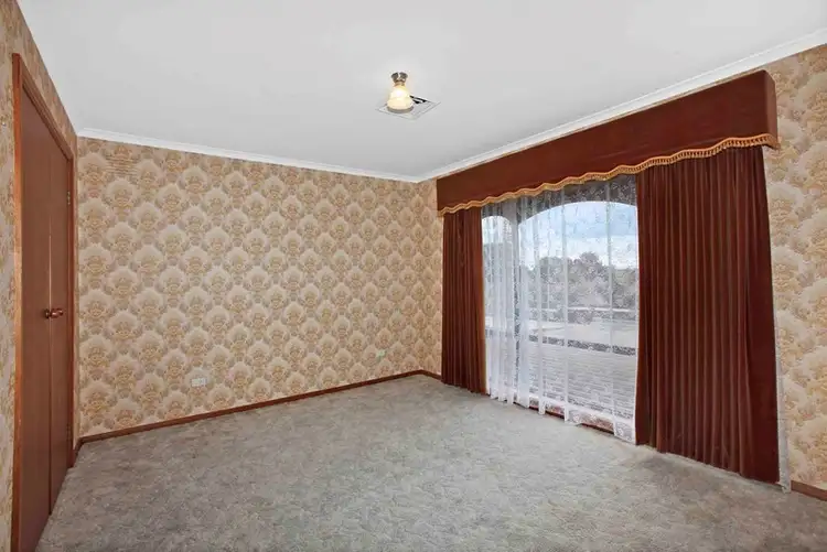 Sixth view of Homely house listing, 9 Bega Court, Lalor VIC 3075