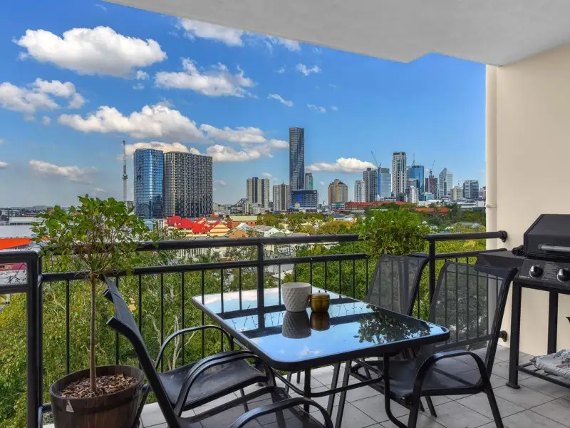 Main view of Homely apartment listing, 22/451 GREGORY Terrace, Spring Hill QLD 4000