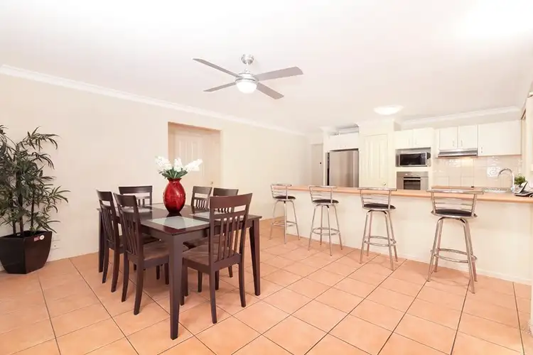 6 Sunningdale Street, Oxley QLD 4075