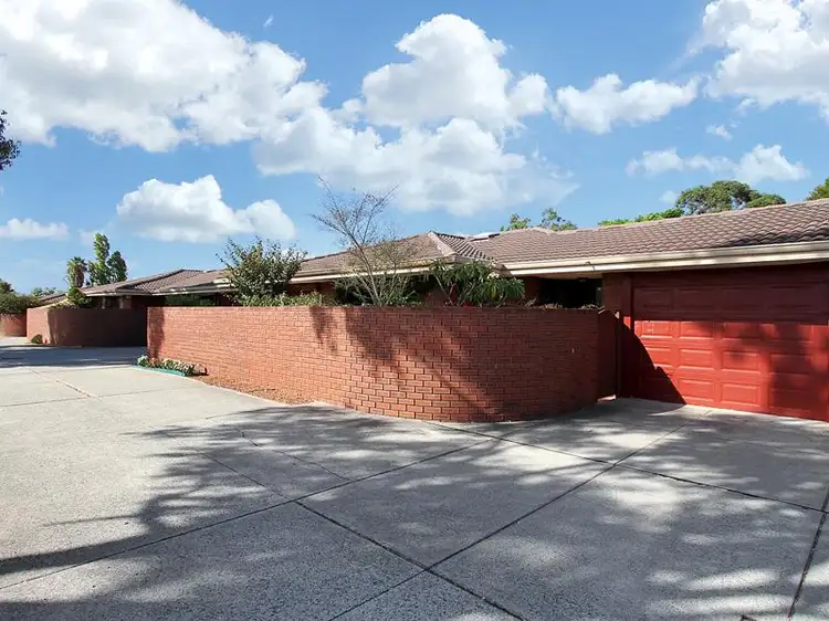 2/15 Golf Road, Parkwood WA 6147