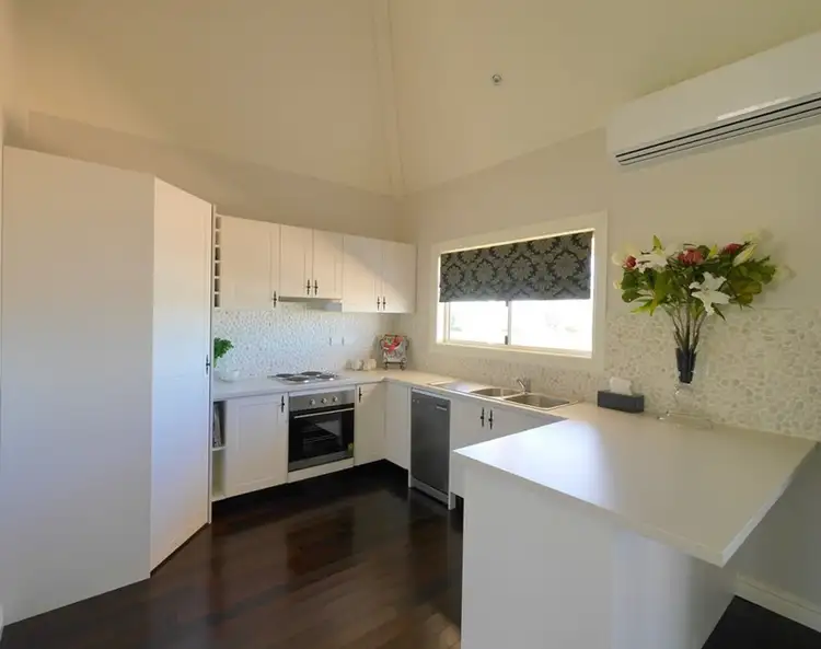 Sixth view of Homely house listing, 10 Taragala Street, Cowra NSW 2794
