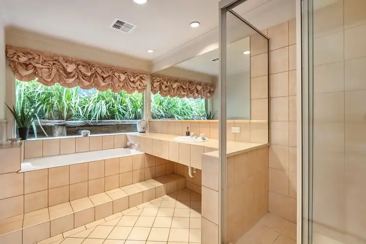 Seventh view of Homely house listing, 2 Flowerdrum Close, Templestowe VIC 3106