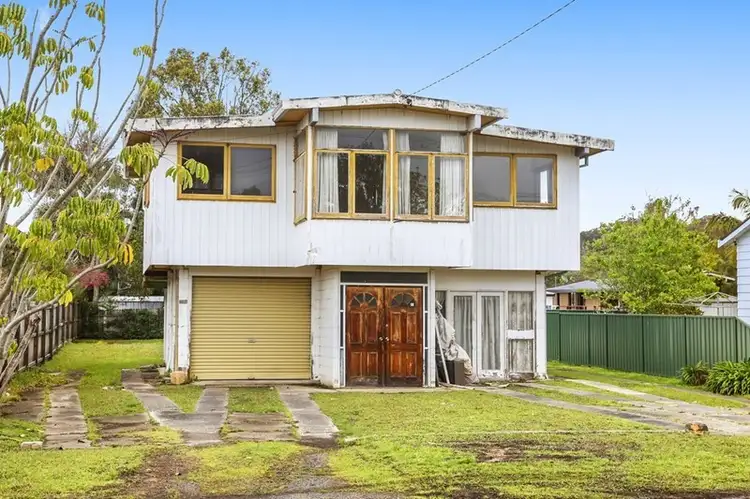 Sixth view of Homely house listing, 52 Lakedge Avenue, Berkeley Vale NSW 2261