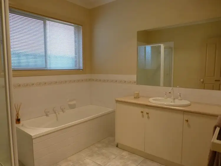 Seventh view of Homely house listing, 13 Murphy Way, Echuca VIC 3564