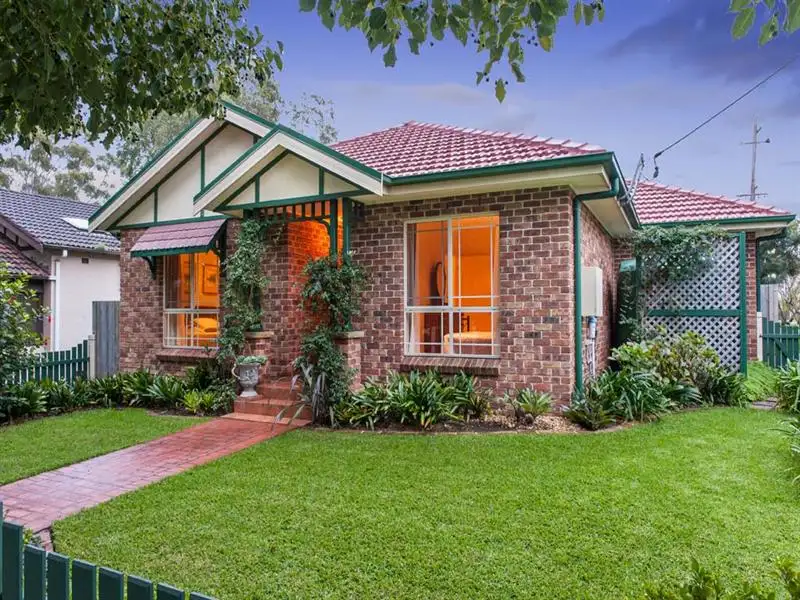 Main view of Homely house listing, 31 Highworth Avenue, Bexley NSW 2207