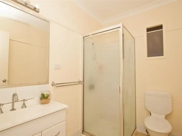 Sixth view of Homely unit listing, 9/30 Villa Street, Annerley QLD 4103