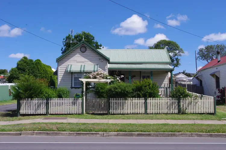9 Warialda Road, Inverell NSW 2360
