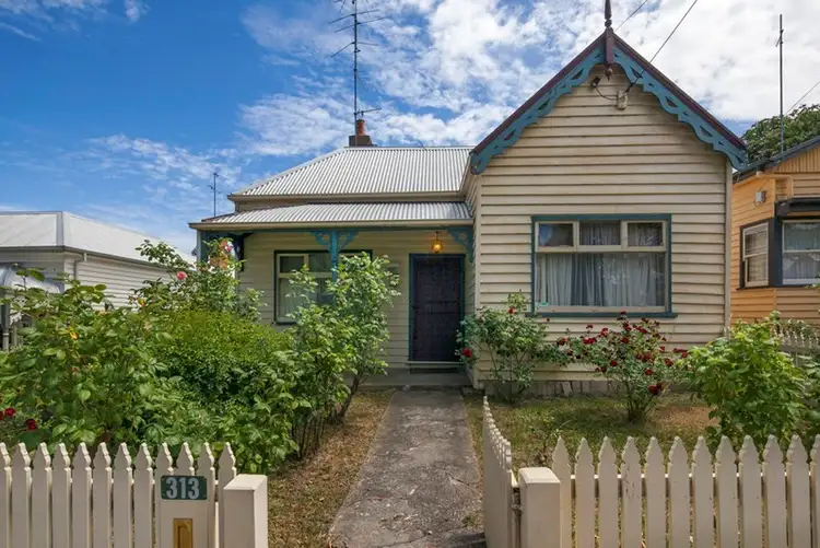 313 Nicholson Street, Black Hill VIC 3350