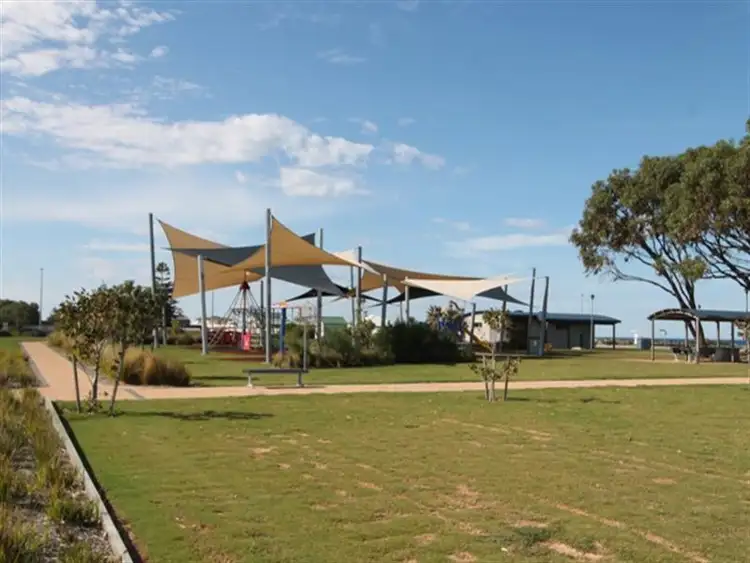 Sixth view of Homely house listing, 2 Sunrise Drive, Arno Bay SA 5603