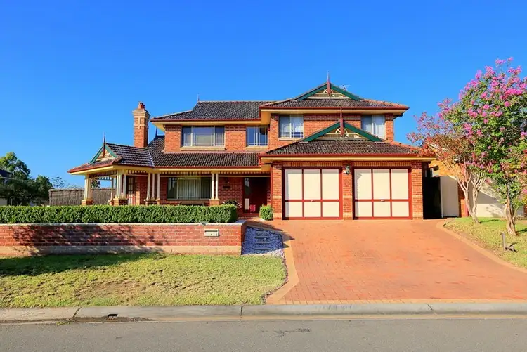 2 Glengyle Court, Wattle Grove NSW 2173