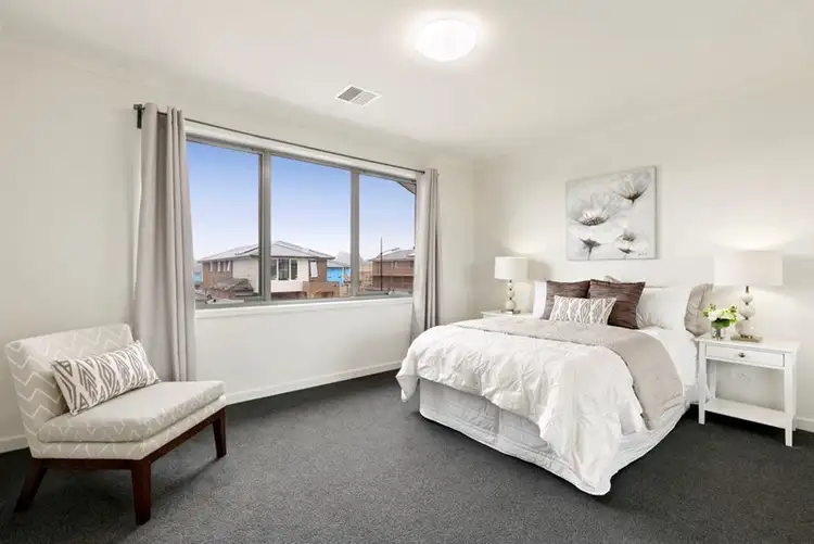 Fifth view of Homely house listing, 8 Flora Grove, Wantirna South VIC 3152