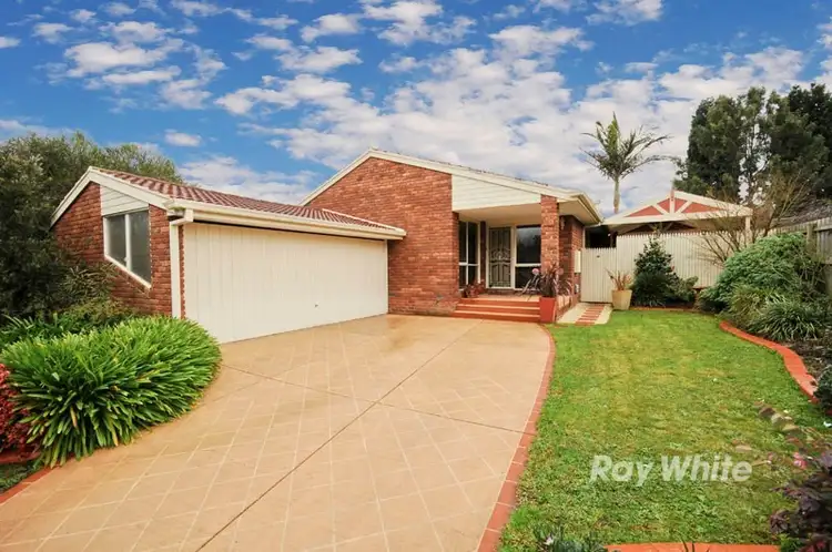 120 Fraser Crescent, Wantirna South VIC 3152
