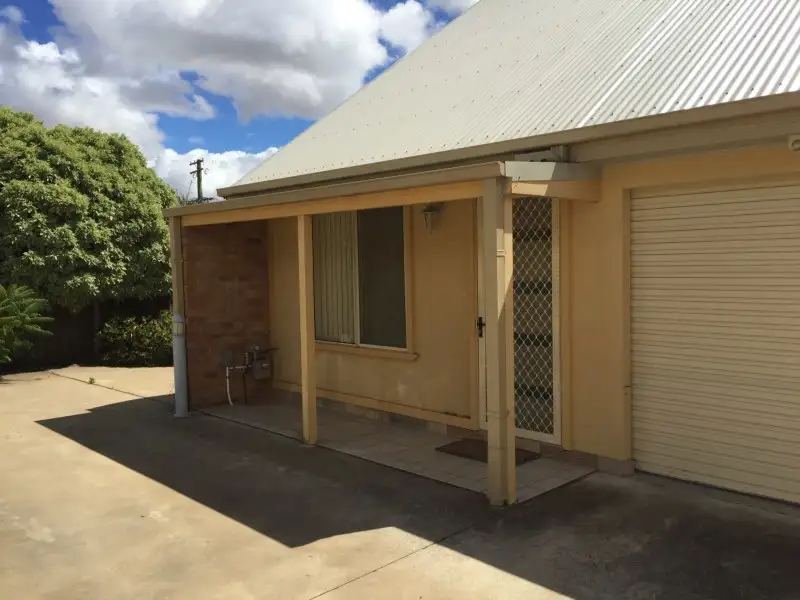Main view of Homely townhouse listing, 5/35a McLachlan Street, Orange NSW 2800