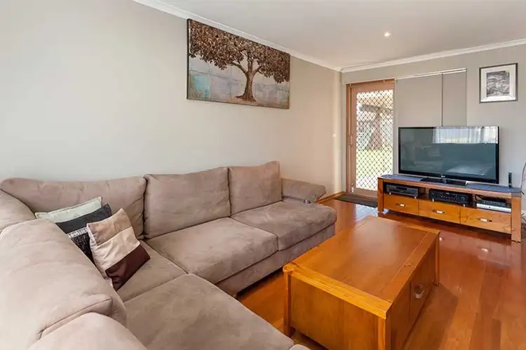Fifth view of Homely house listing, 5 Redhill Court, Craigieburn VIC 3064