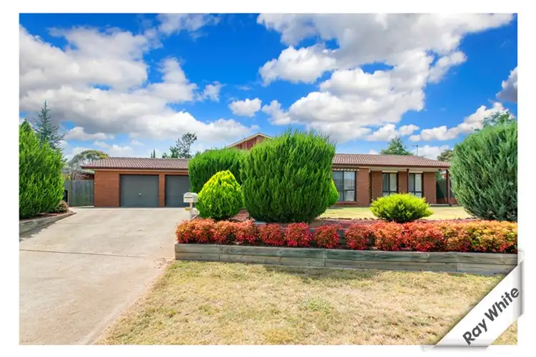 32 Crest Park Parade, Queanbeyan NSW 2620