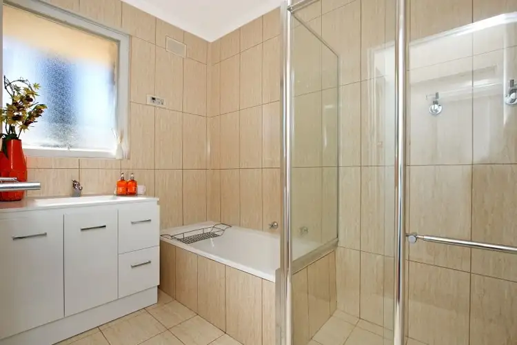 Sixth view of Homely house listing, 1 Oak Court, Campbelltown SA 5074
