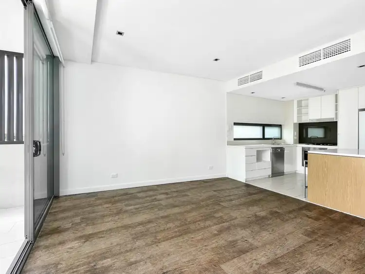 Fourth view of Homely apartment listing, 304/107 Astor Terrace, Spring Hill QLD 4000