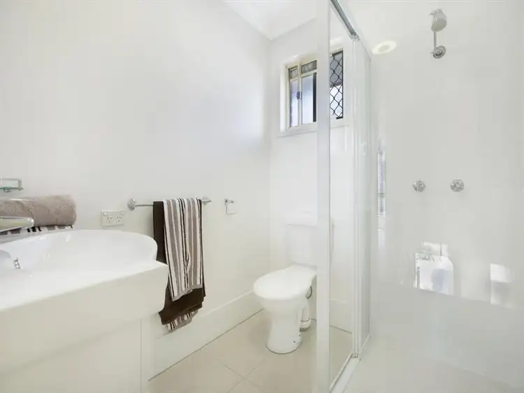 Main view of Homely townhouse listing, 2/31-33 Holland Crescent, Capalaba QLD 4157