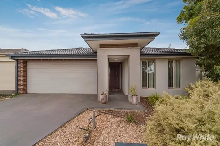 54 Fantail Way, Brookfield VIC 3338