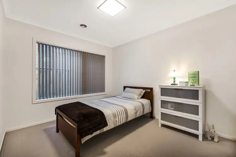 Seventh view of Homely house listing, 8 Darlington Street, Keysborough VIC 3173