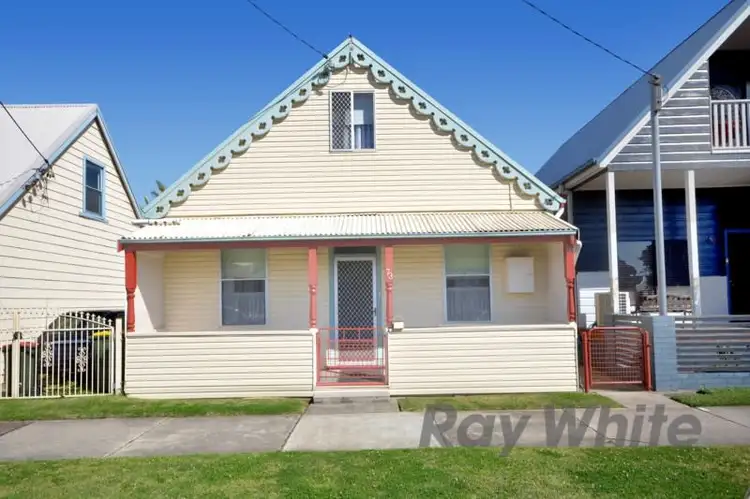 73 Bourke Street, Carrington NSW 2294