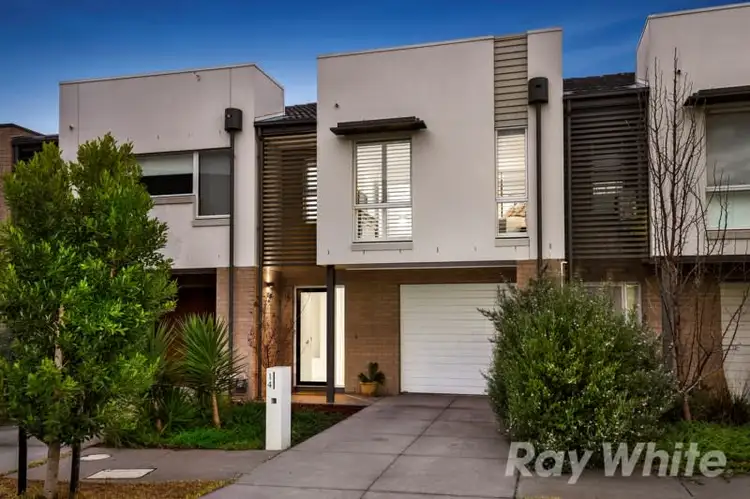 14 Bernie Smith Street, Mulgrave VIC 3170