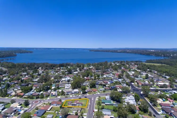 1 Taronga Avenue, San Remo NSW 2262