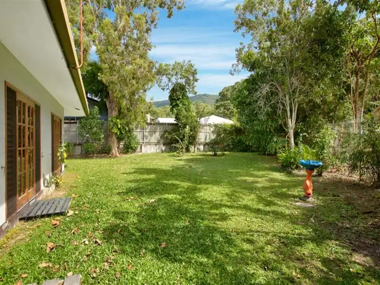 Second view of Homely other listing, 2/3 Agincourt Close, Clifton Beach QLD 4879