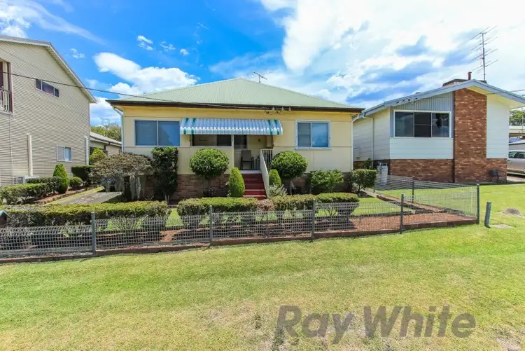 5 Prince Street, Fennell Bay NSW 2283