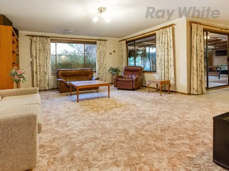 Second view of Homely house listing, 4 Yandiah Court, Frankston VIC 3199
