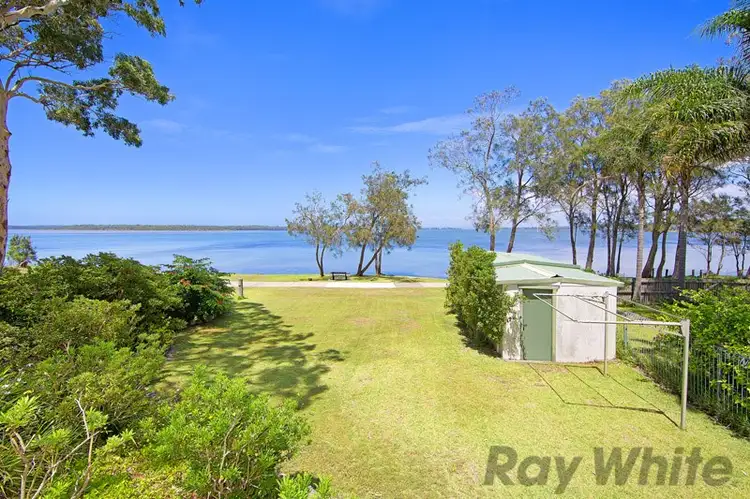 152 Diamond Head Drive, Budgewoi NSW 2262
